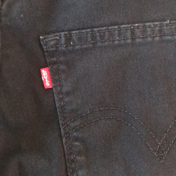 Juniors Levis Denim Jean Shorts Size 1 - Picture 3 of 4